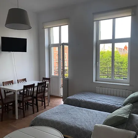 Kamienica Spokojne Centrum Szczecina アパート